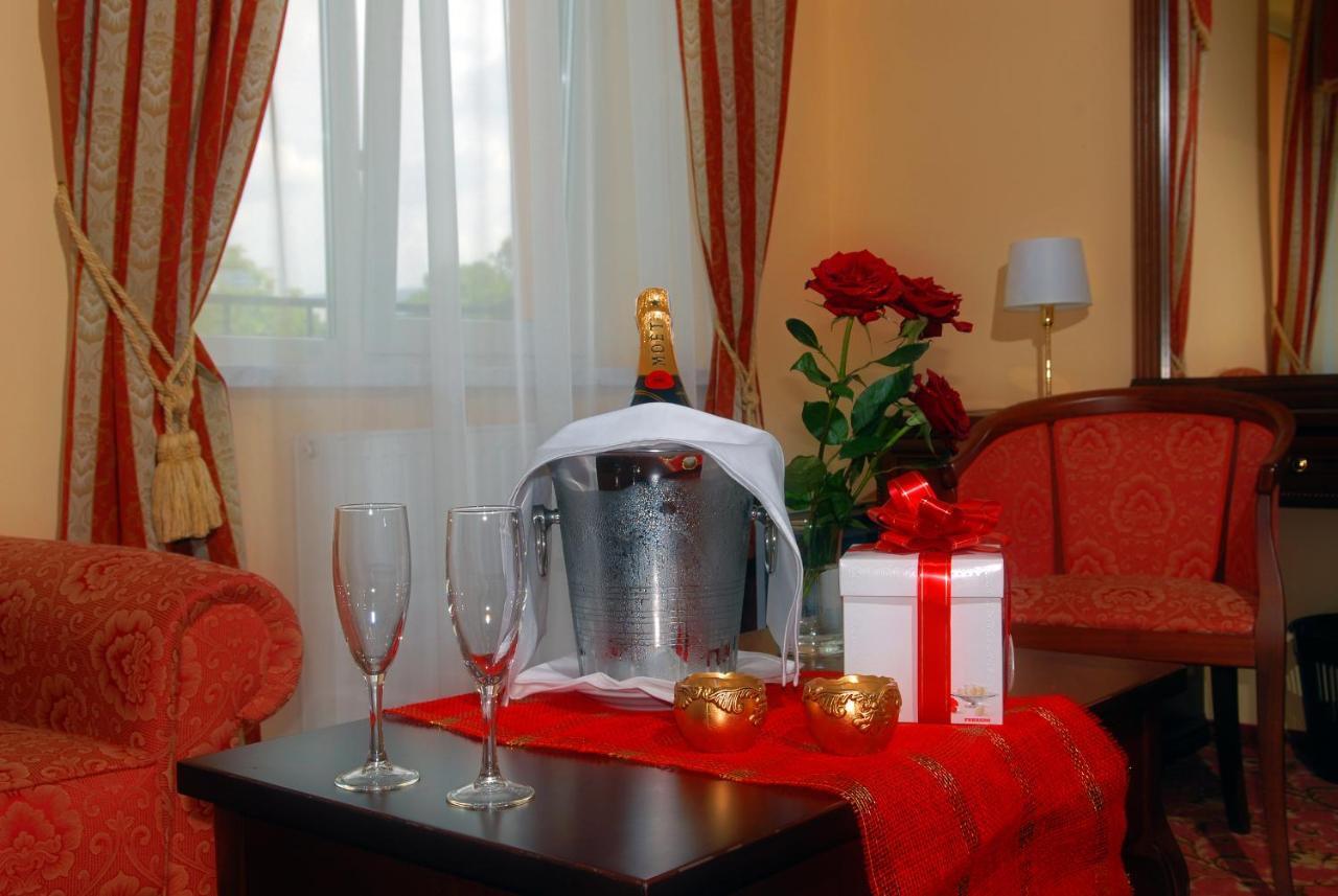 Royal Hotels And Spa Resorts Promenad Truszkavec Kültér fotó